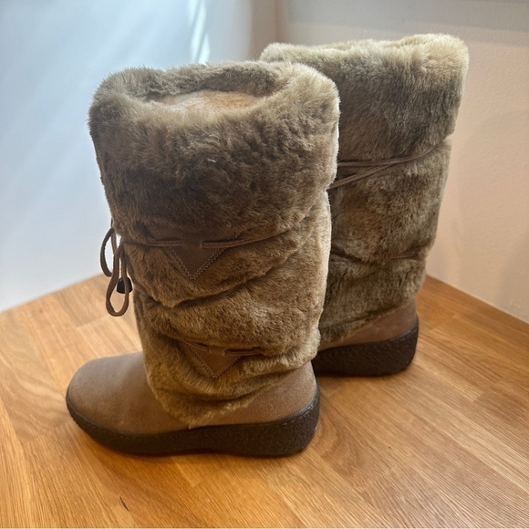 Oscar Sport Faux Fur and Leather Boots 38 EUR - Picture 4 of 8